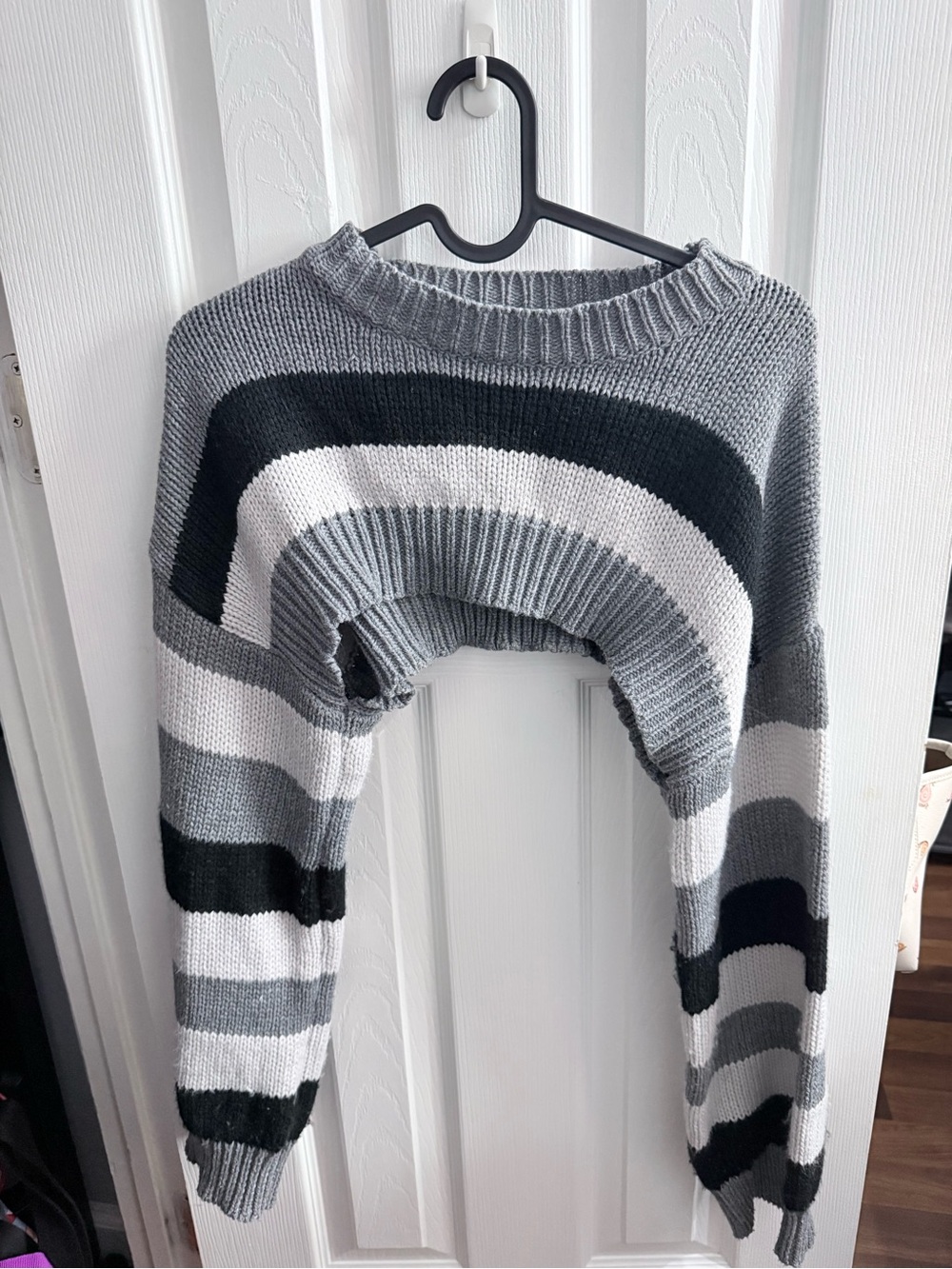 Cropped Striped Crewneck Sweater - Gray/White/Black